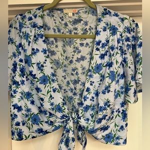 Blue floral GB tie in front crop top size L